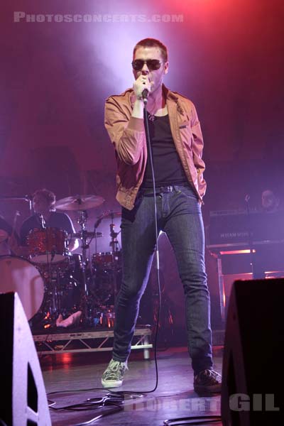KASABIAN - 2010-02-08 - PARIS - Olympia - 